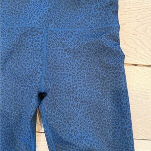 Sweaty Betty Blue Leopard Kids Leggings 7/8
